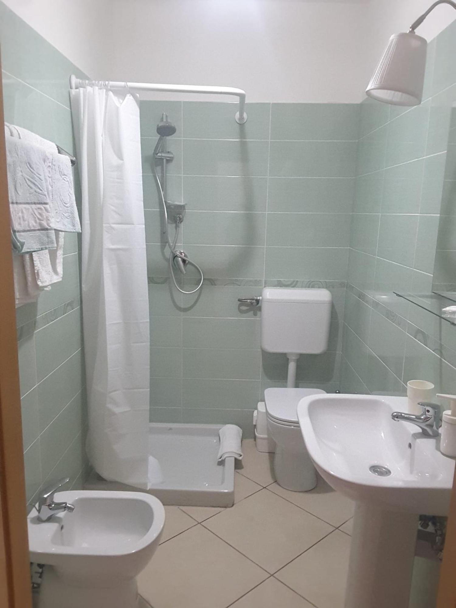 Iriss Bed & Breakfast Taormina Oda fotoğraf