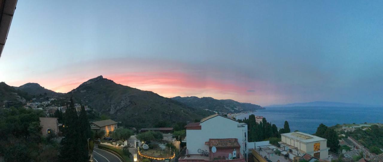 Iriss Bed & Breakfast Taormina Dış mekan fotoğraf